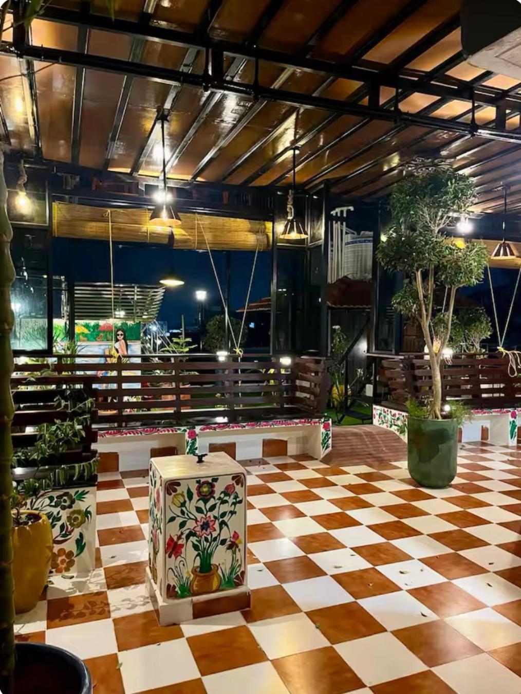 Oceanview Homestay For Couple ปอนดิเชอรี ภายนอก รูปภาพ